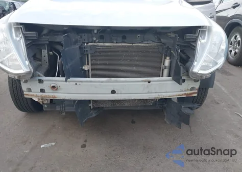 2015 Nissan Versa 1.6 Sv z USA, uszkodzony, nr VIN 3N1CN7AP4FL868679